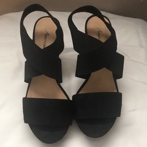 Payless American Eagle Black Wedges Sz 8.5